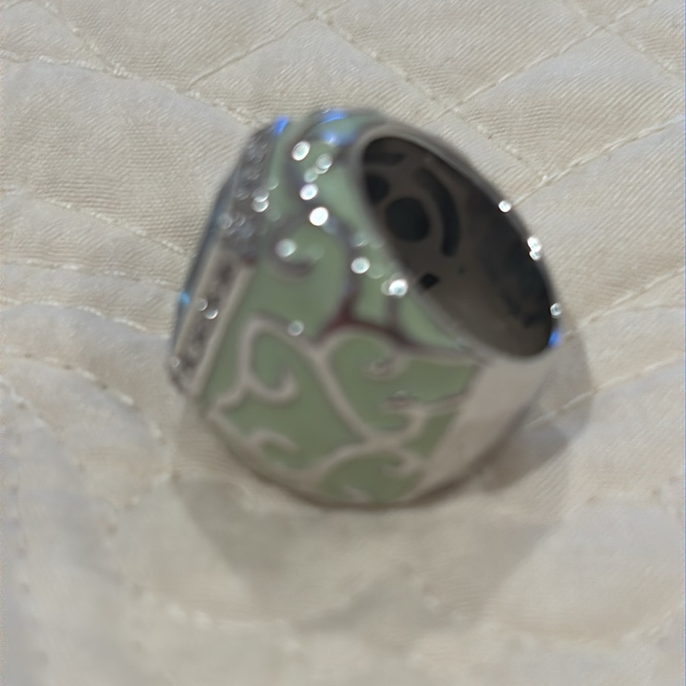 Elegant Enamel,Silver and Blue Topaz Gemstone Ring - Picture 3 of 5